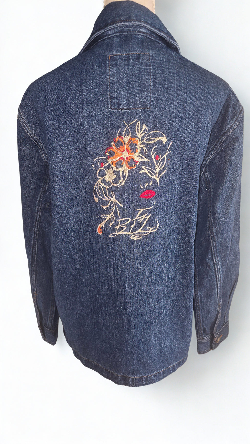 Veste en Jean " Elégance Créative "